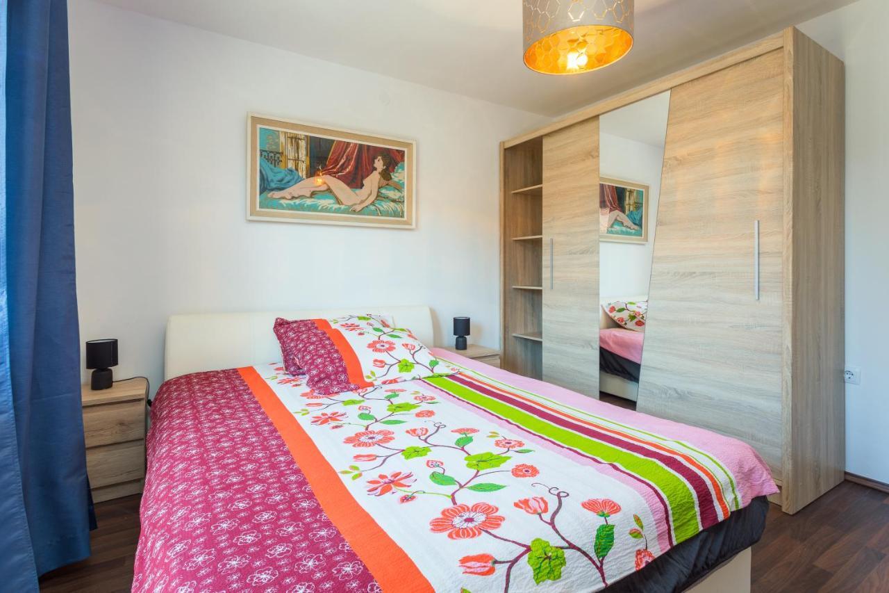 Sunny Apartment Ili Near Amfiteatar Pula Zewnętrze zdjęcie