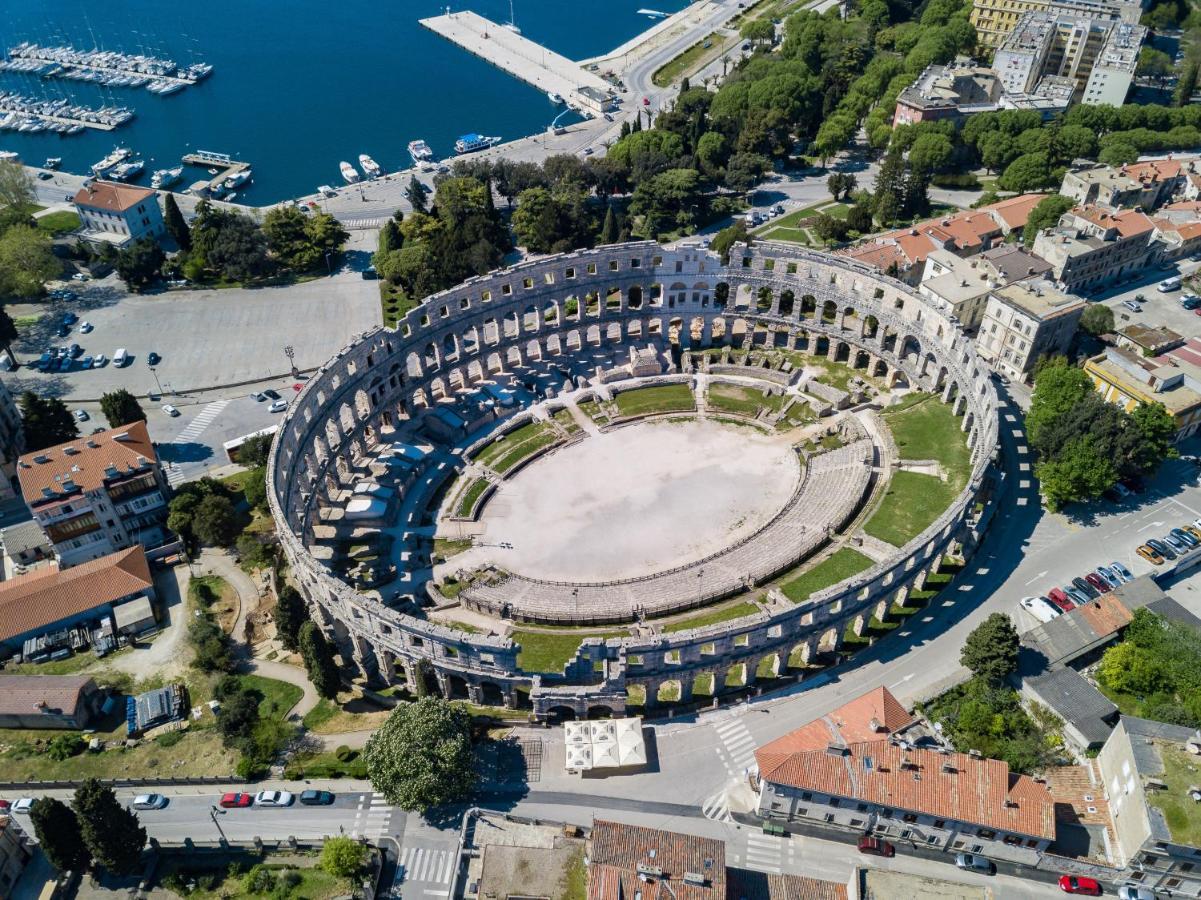 Sunny Apartment Ili Near Amfiteatar Pula Zewnętrze zdjęcie