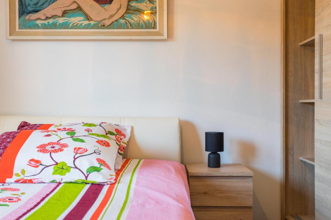 Sunny Apartment Ili Near Amfiteatar Pula Zewnętrze zdjęcie
